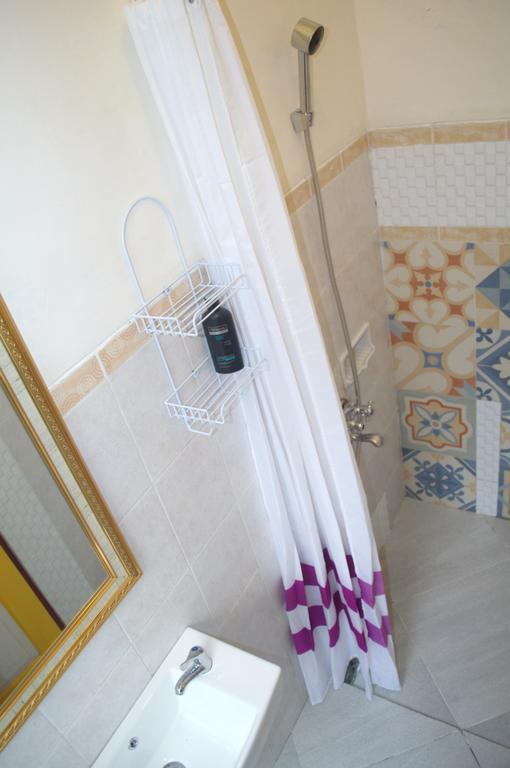 Cipta Guesthouse Джокьякарта Экстерьер фото